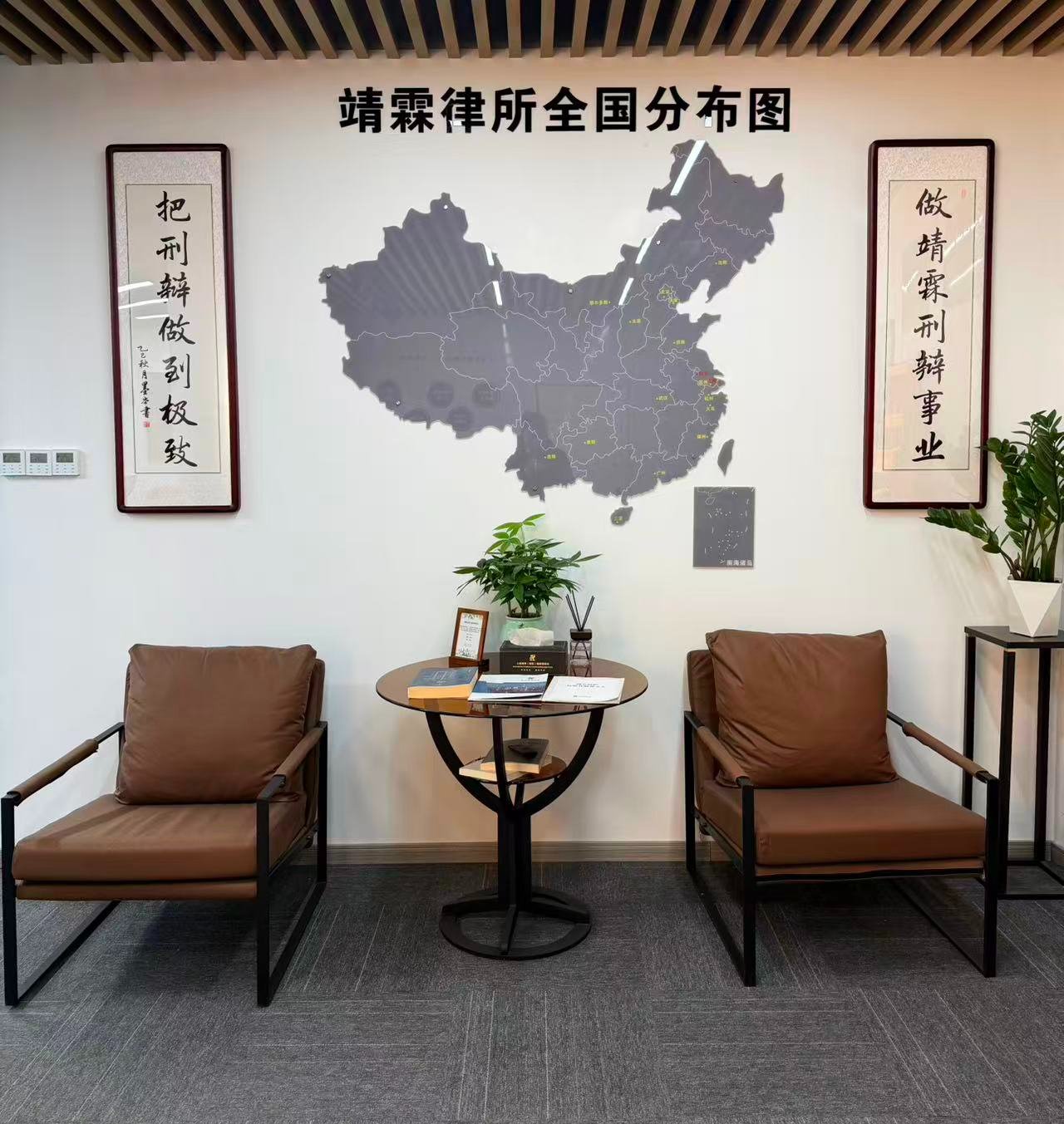 37a60a10-d9fd-4409-9bff-de3520d24383.jpg